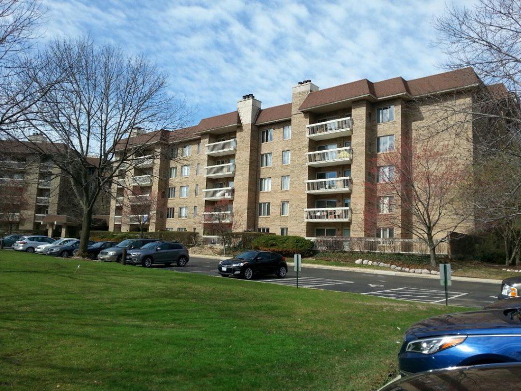 Tuckpointing, Masonry Repair, Caulking, Chimney Repair, Waterproofing - Northbrook, IL